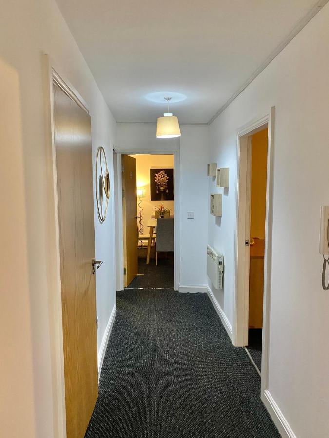 Unique View Of Anfield Stadium - Charming 2 Bedroom Apartment In Liverpool With Parking Zewnętrze zdjęcie
