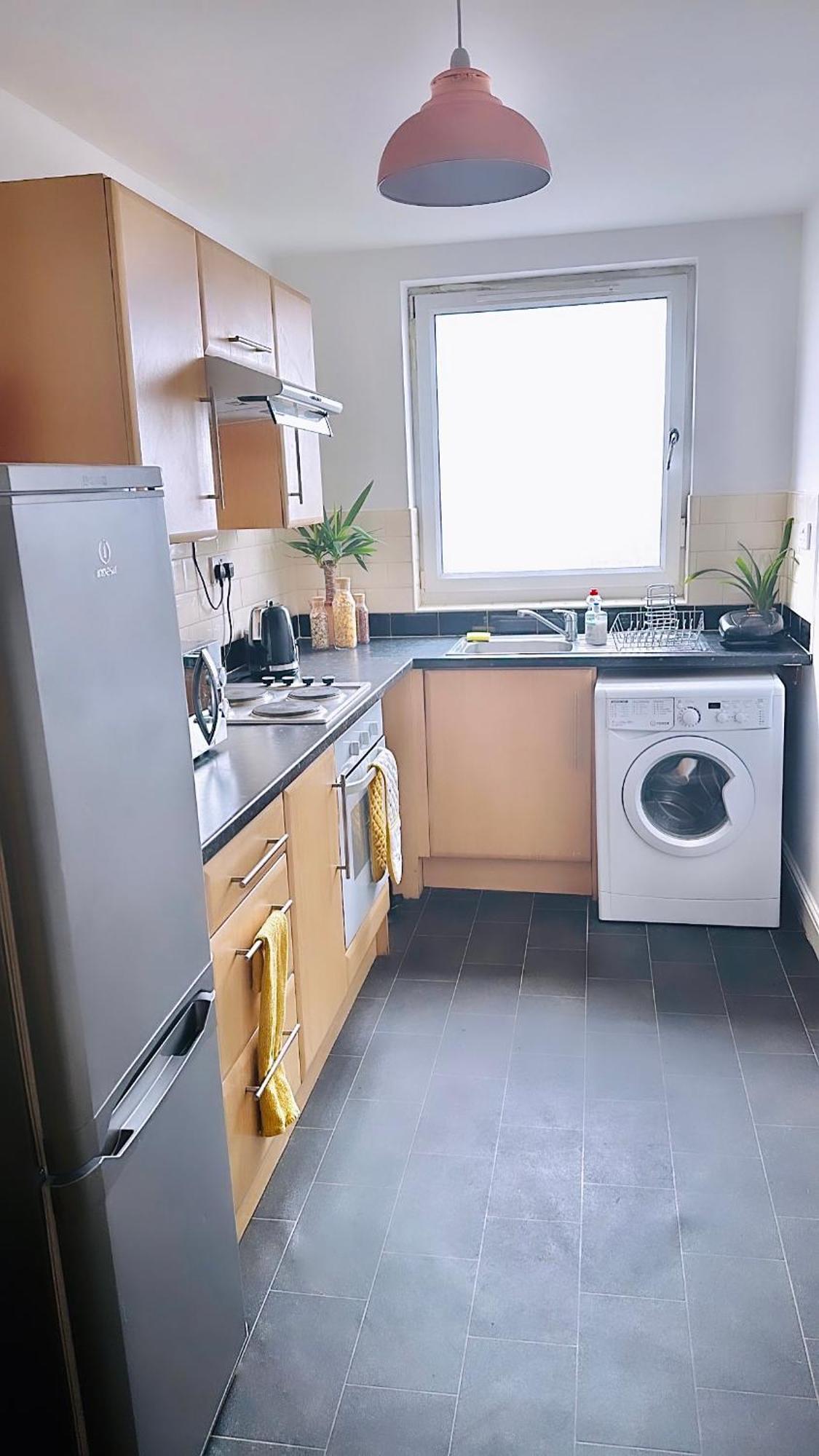 Unique View Of Anfield Stadium - Charming 2 Bedroom Apartment In Liverpool With Parking Zewnętrze zdjęcie